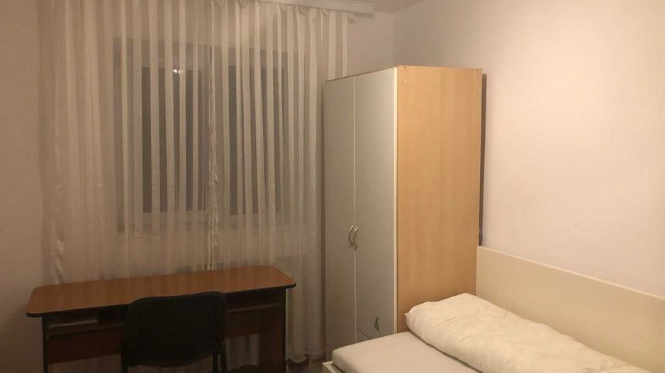 Apartament de inchiriat cu trei camere - Poză 4
