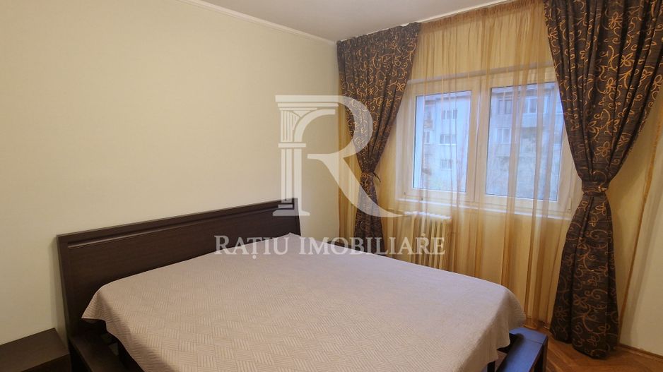 Apartament cu 3 camere | Parcare | Sfantul Apostol Andrei | Oradea - Poză 12