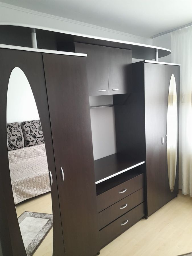 inchiriem apartament 3 camere dristor - Poză 6