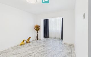 Apartament  2 camere renovat modern zona Torontal - Poză 1