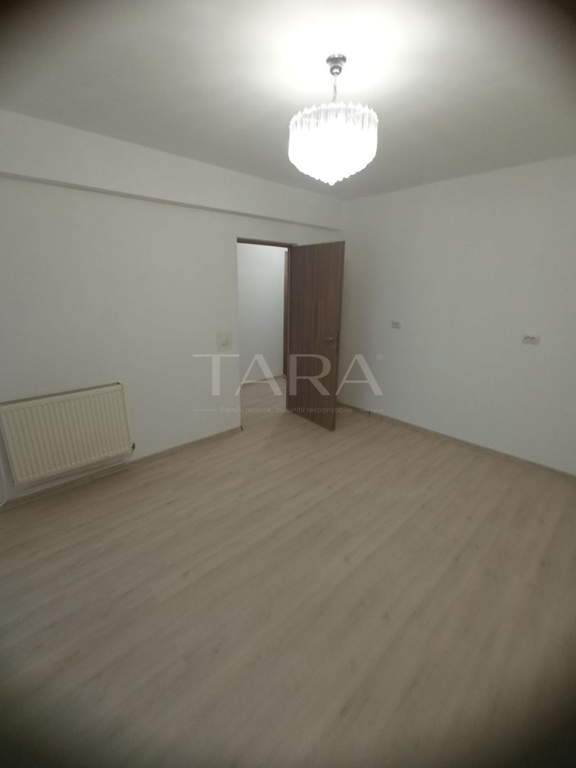 Apartament cu 2 camere de vânzare în zona Peny. - Poză 3