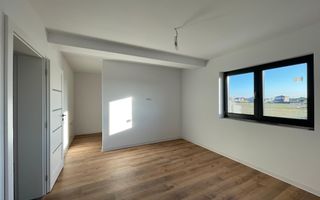 Duplex despartit prin camera tehnica - finisaje premium - Poză 9