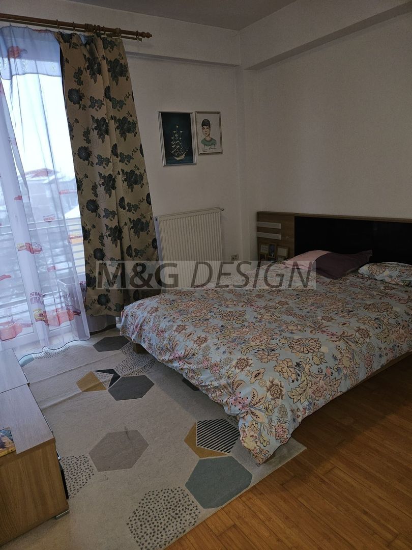 Vand apartament 2 camere - Poză 3
