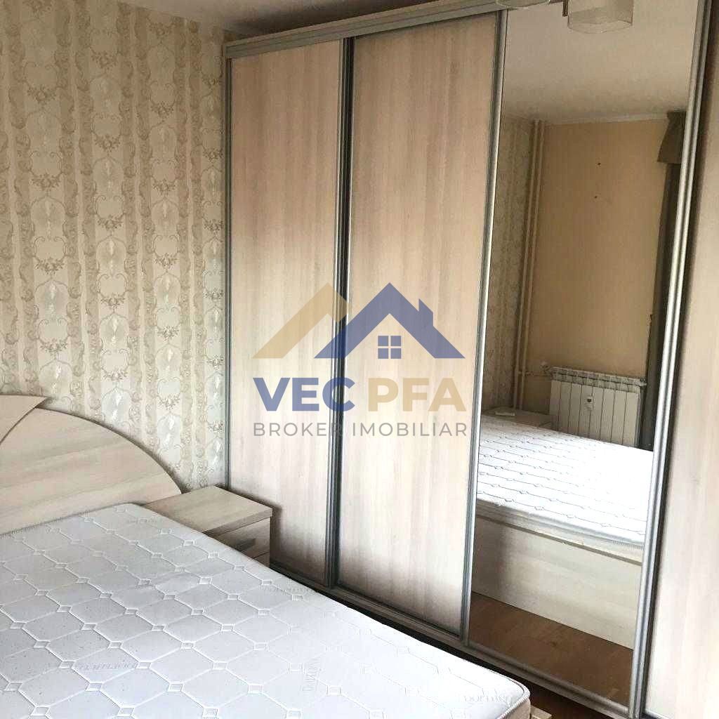 Apartament de 3 camere , Parcare inclusa - Poză 4