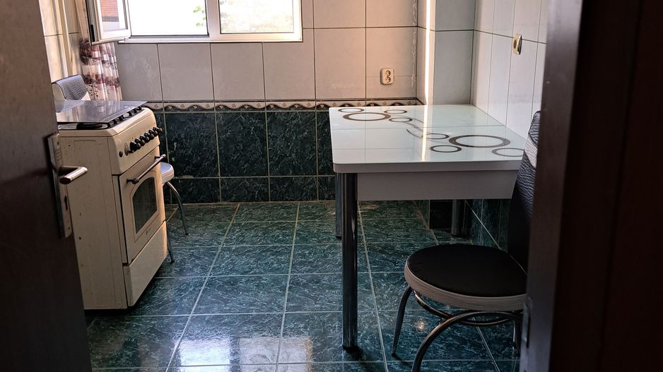 Apartament 2 cam dec, Maz 2, et 2 - Poză 1