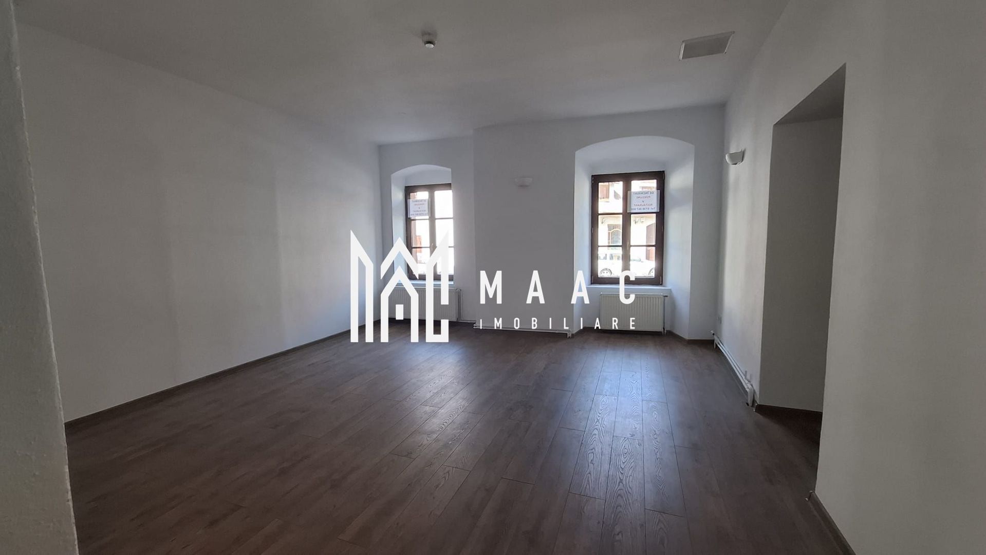 Pensiune 12 camere de închiriat | Central, Sibiu | terasă - Poză 35