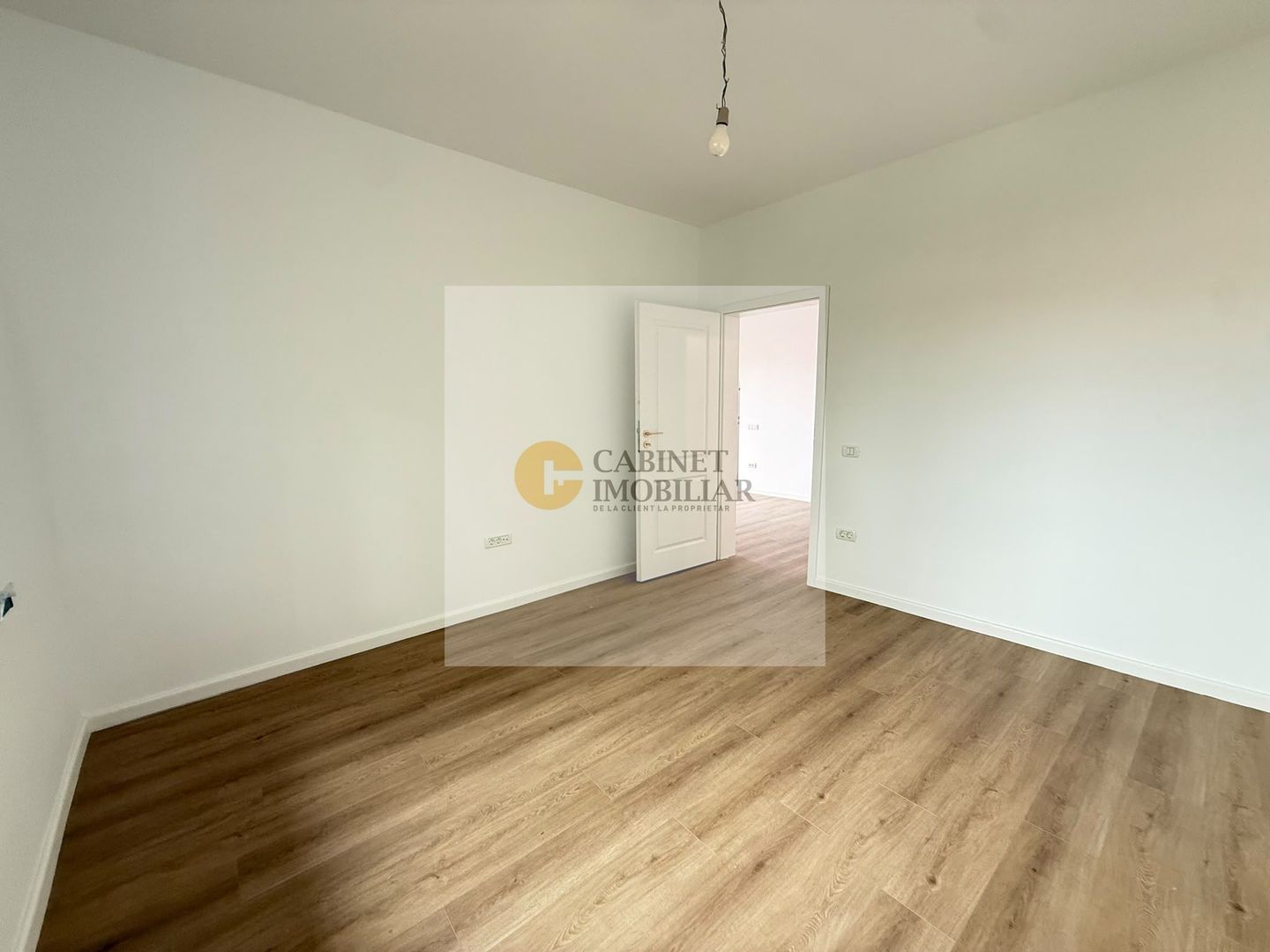 4 camere + birou | Biserica Casin | 110mp total | Renovat 2025 - Poză 12