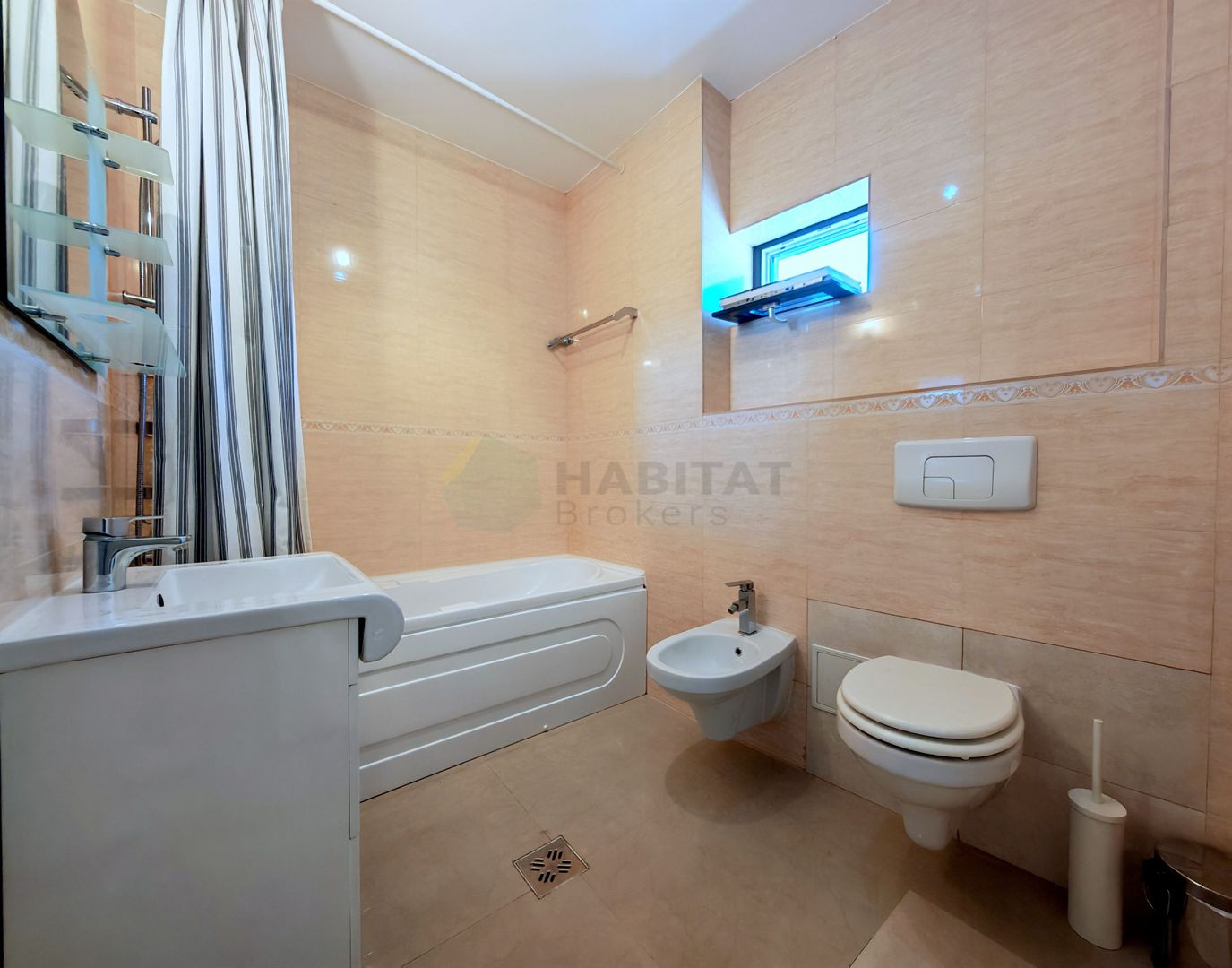 Locația perfectă pentru un stil de viata dinamic - Poză 12
