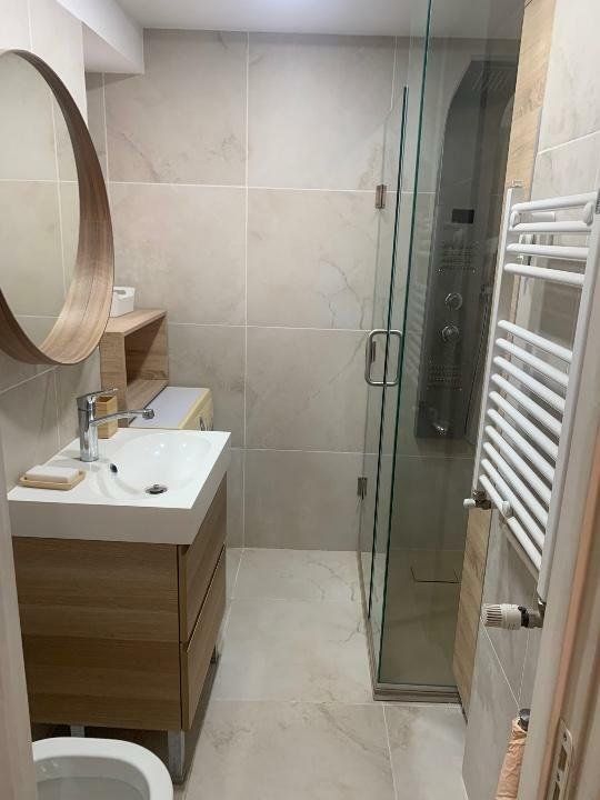 Inchiriez - 3 camere - renovat recent - anvelopat . - Poză 10