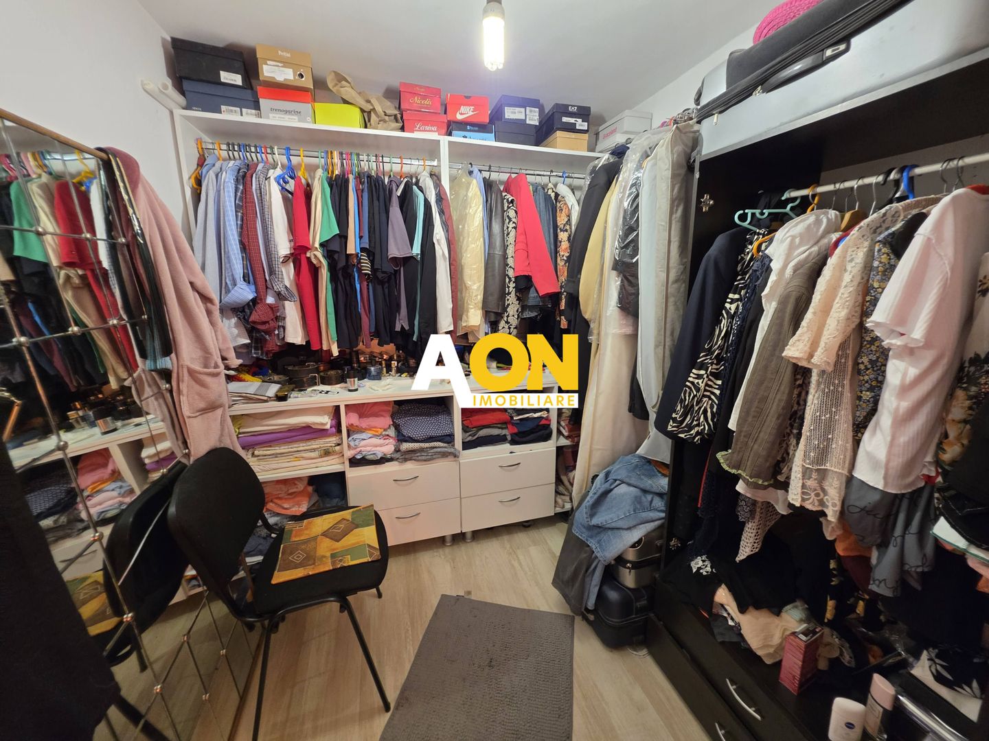 Casa 8 camere, cu 2 corpuri de cladire,  387 mp teren, zona Centru - Poză 7
