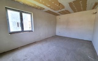 De vanzare casa semifinisata 3 camere, 608mp teren, Recea - Poză 3