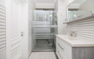 Vânzare,casă, 3 nivele, str. Nicolae Sulac , Codru - Poză 16