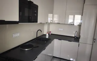 Apartament cu 3 camere si terasa de inchiriat in Cosmopolis - Poză 11