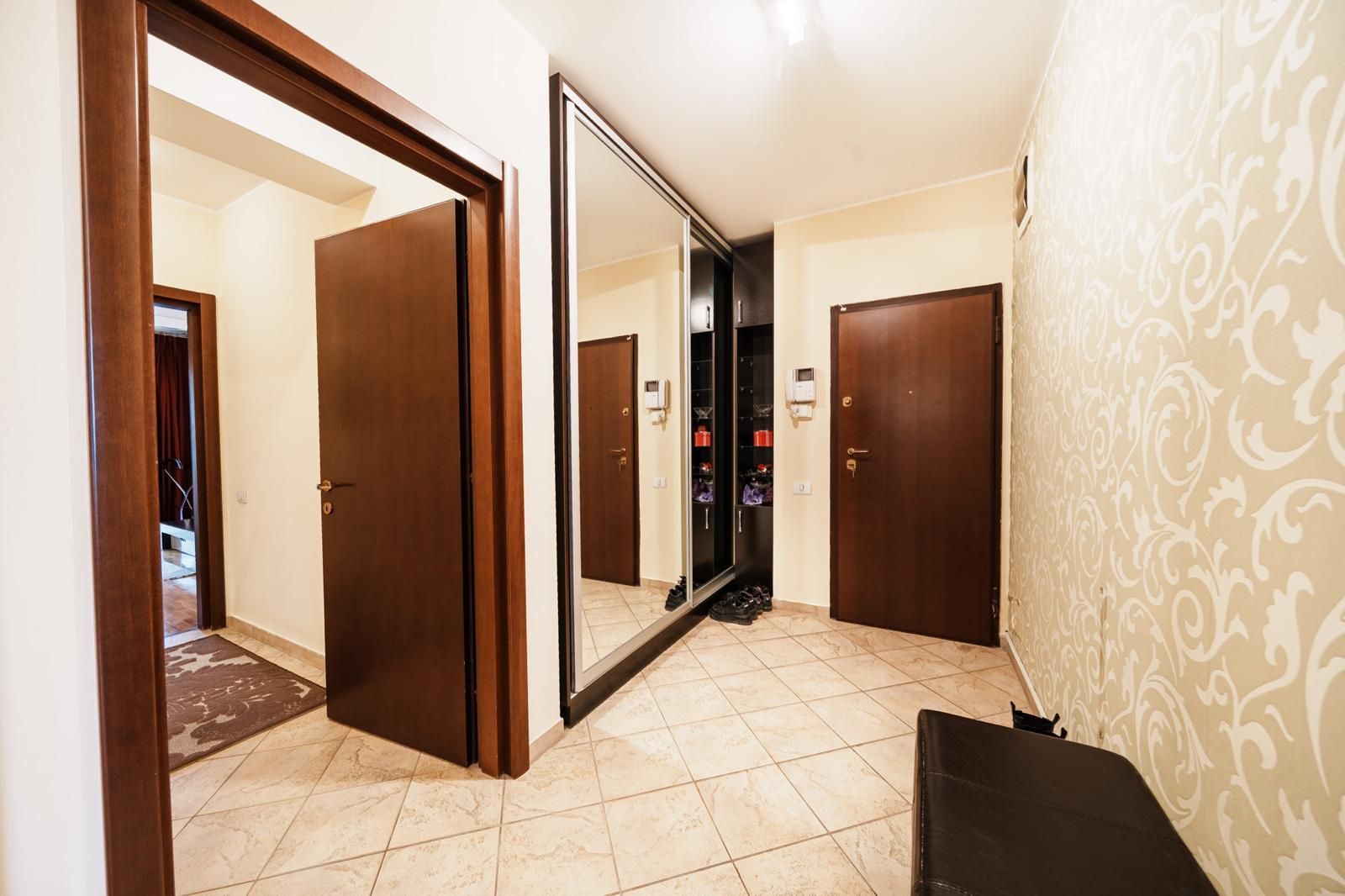 4 camere | Floreasca | bloc boutique 2006 | parcare + boxa - Poză 15