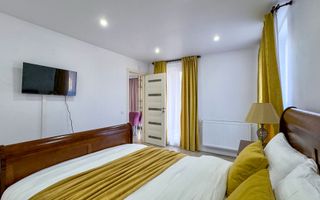 Apartament cu 3 camere de vânzare în zona Centrală - Poză 6