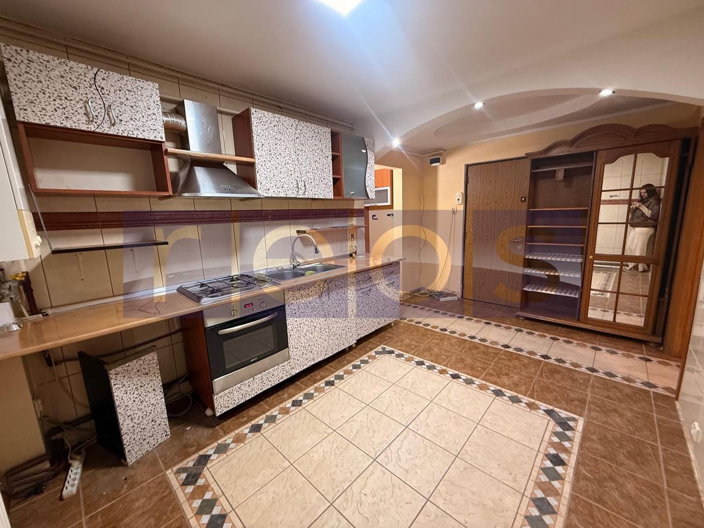 VANZARE 2 CAMERE | ZONA VACARESTI | SECTOR 4 | TINERETULUI - Poză 1