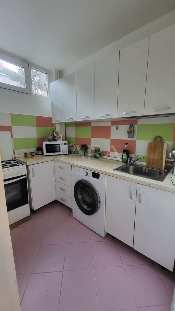 Garsonieră renovată, mobilată și utilată, cu parcare, zona semicentral - Poză 6