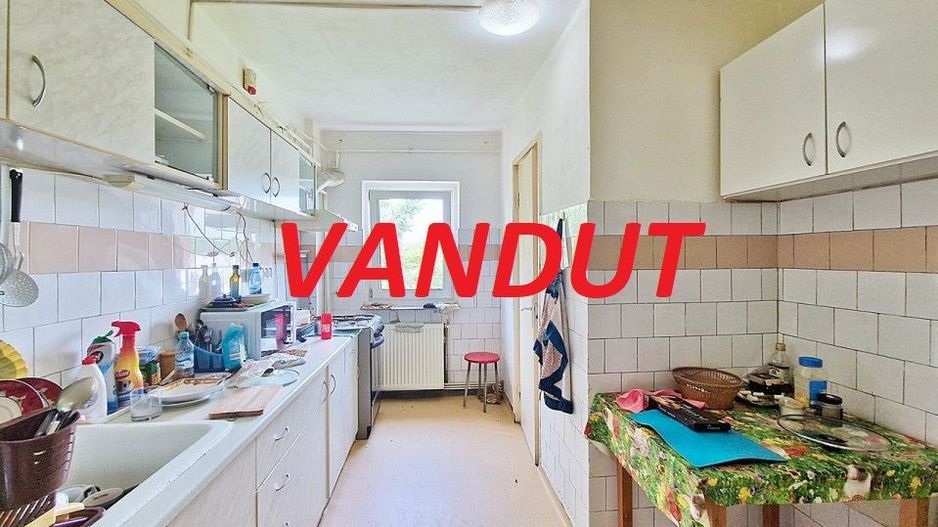 Vanzare apartament 4 camere, Eremia Grigorescu - Poză 1