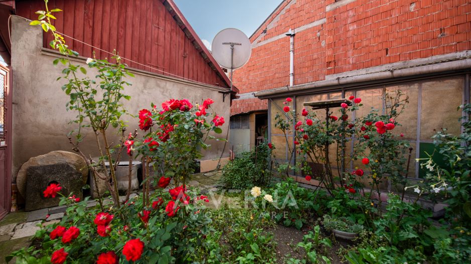 Casa individuala cu 2 camere, teren si acces auto langa Cluj Arena - Poză 2