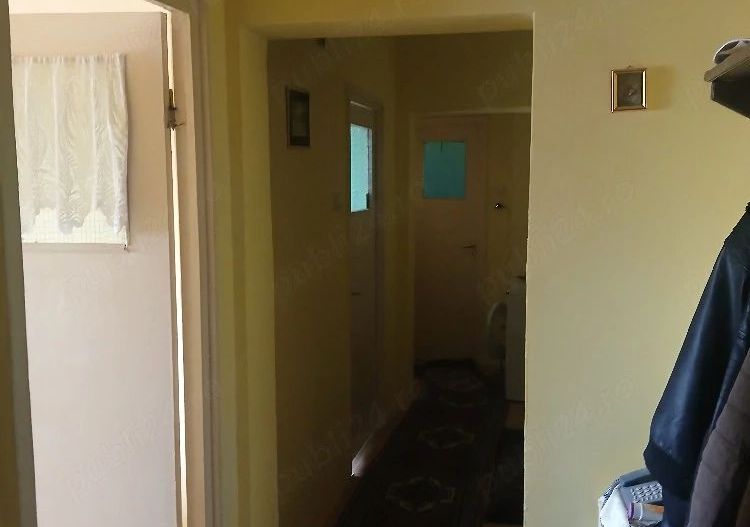 Vând apartament 3 camere, Campia Libertatii - Poză 3