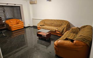 Vanzare Apartament 3 Camere de Prestigiu Stradal  pe Bulevardul Decebal - Poză 2