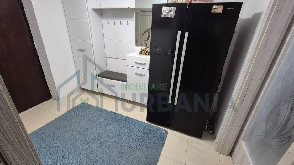 Apartament 3 camere, Podu Roș, modernizat și mobilat - Poză 4