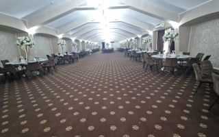 RESTAURANT / SALĂ EVENIMENTE – FILIAȘI | 2.000 MP UTILI | 2.200 MP TEREN - Poză 2