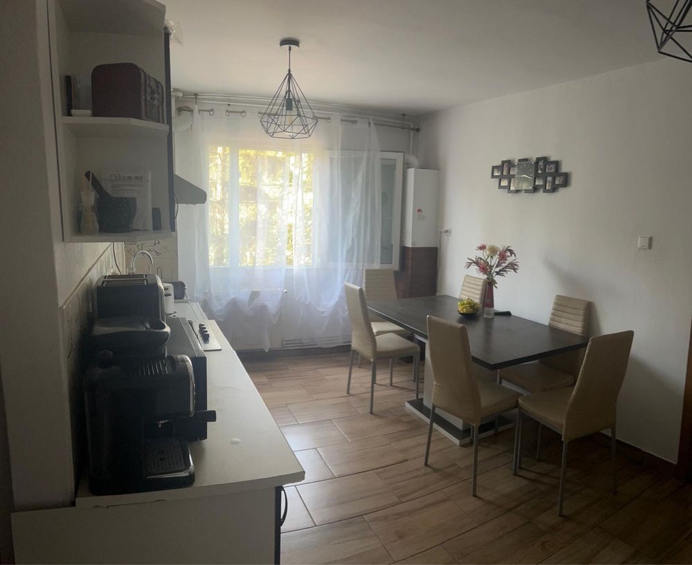 Gh. Lazar | Centrala proprie | Etaj intermediar | Mobilat-Utilat - Poză 2