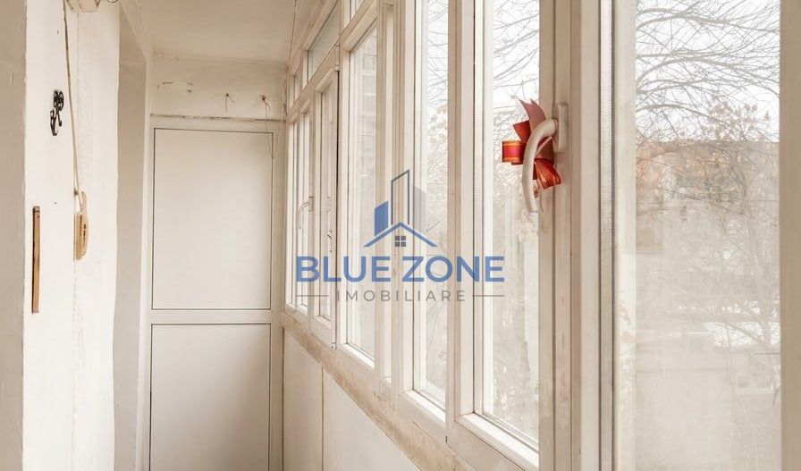 Apartament cu 3 camere de vânzare în Drumul Taberei - Poză 7