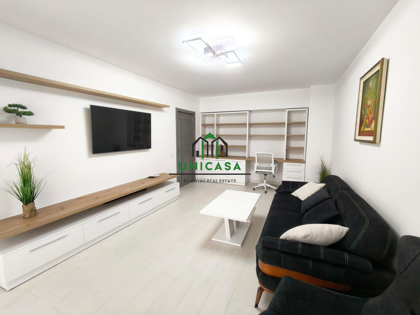 Apartament nou 3 camere – Piața Simian - Poză 1