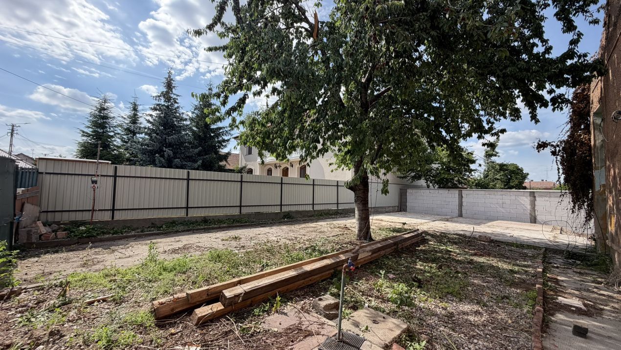 Casă de renovat cu teren 557 mp, central Str. Gh. Barițiu - Carei - Poză 5