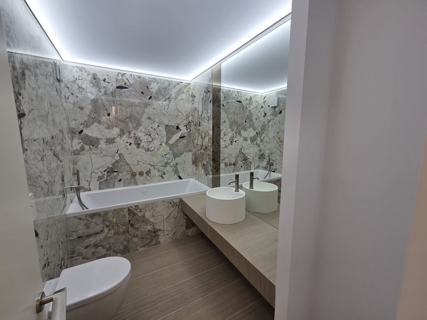 Cortina 126 – Erou Iancu- Nicolae Apartament 2 camere | Parcare inclusă | - Poză 7