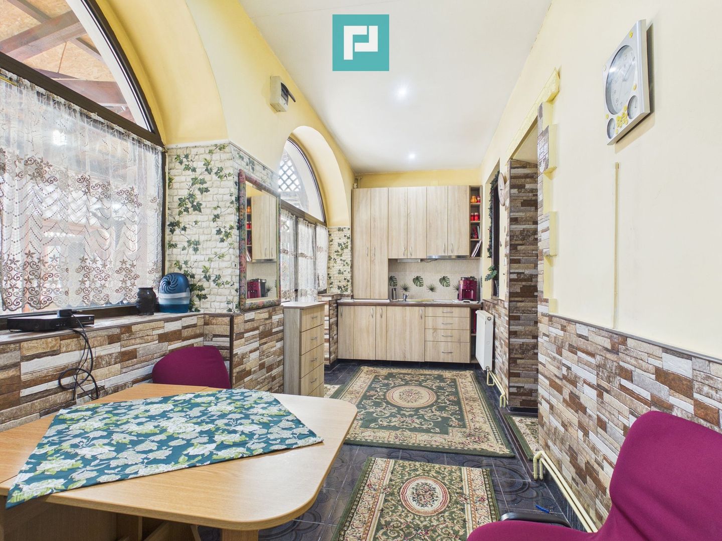 Apartament cu 2 camere pe Str.Episcopiei - Poză 7