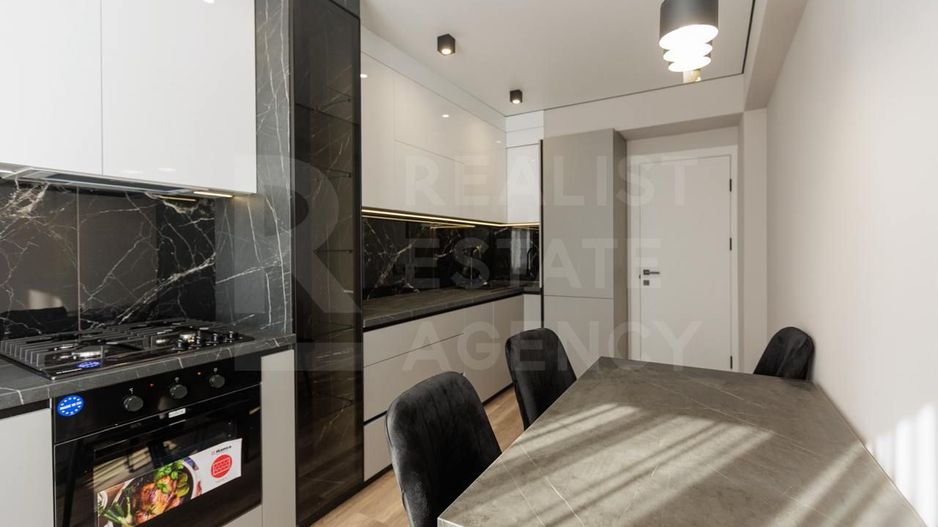 Vânzare, apartament, 2 camere + living, strada Gheorghe Caşu, Centru - Poză 10