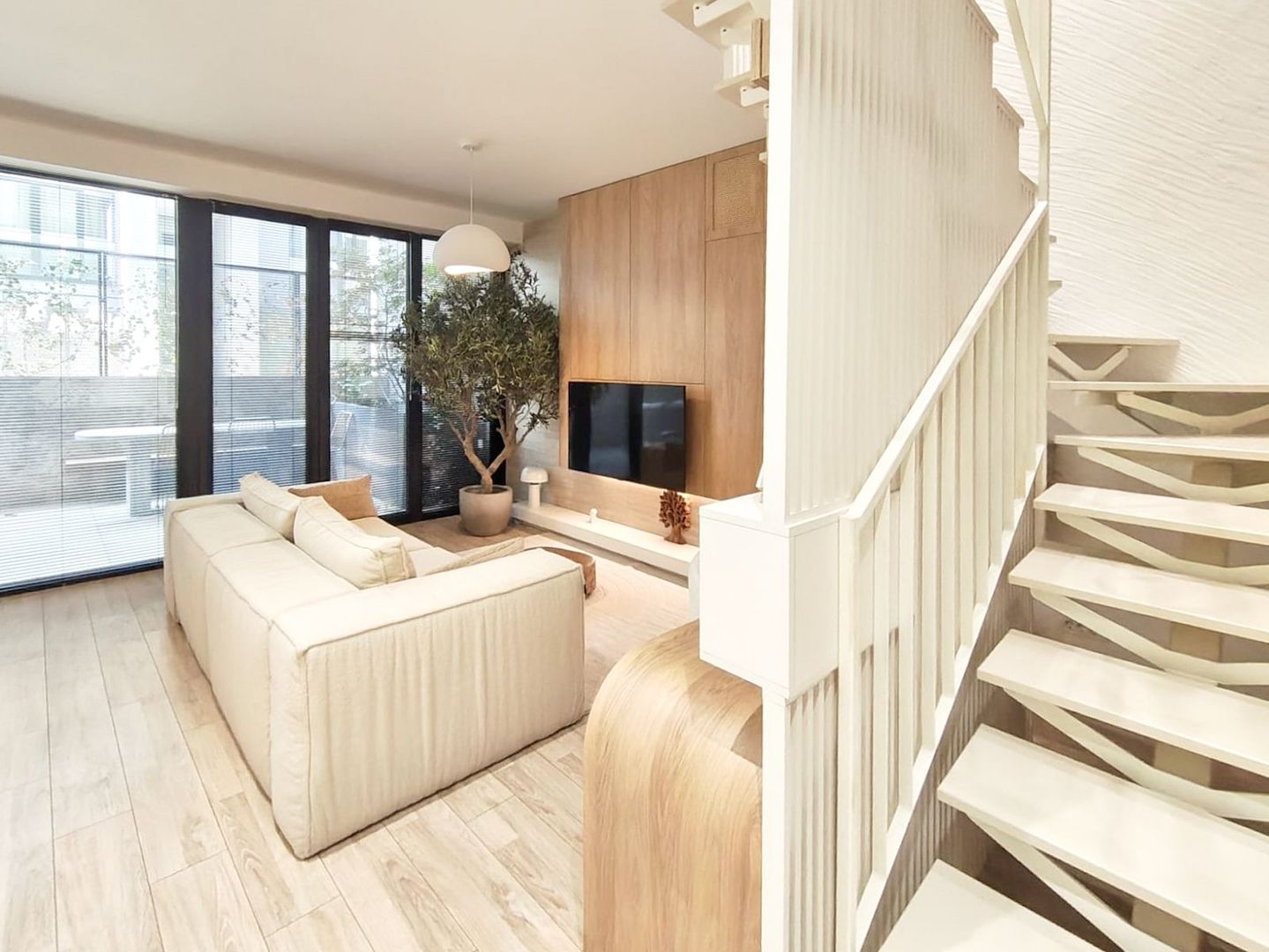 Chirie | Duplex 3 camere | Cartierul Francez | Design Modern - Poză 1
