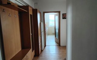 Apartament 37 mp, etaj 3/4, mobilat și utilat complet, 2 parcari. - Poză 6