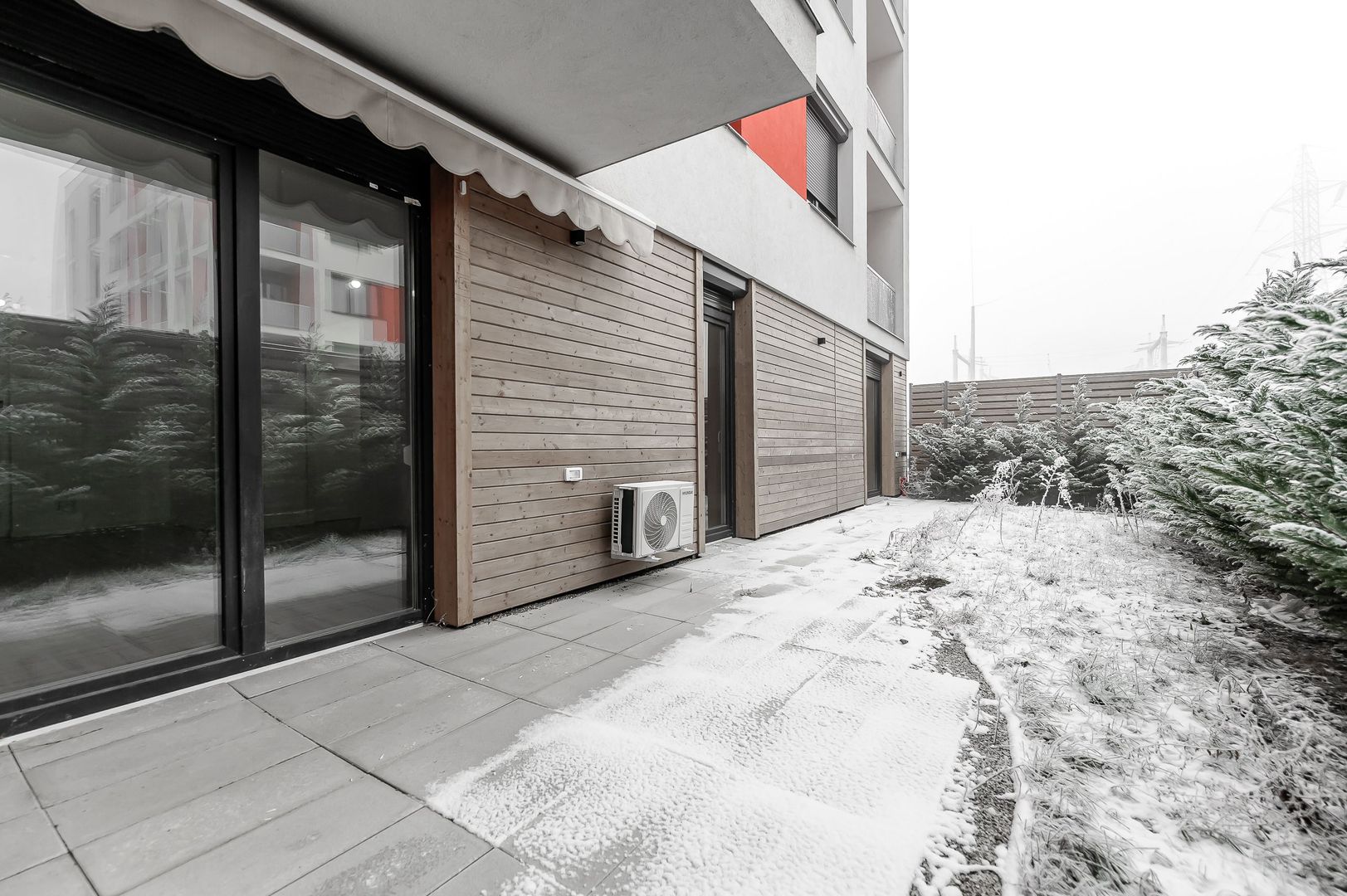 Apartament  4 camere cu gradina  Ared City  R35 - Poză 1