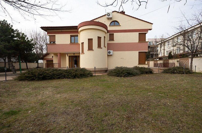 Vila cu 750 mp utili si teren de 1.480 mp in Erou Iancu Nicolae - Poză 7