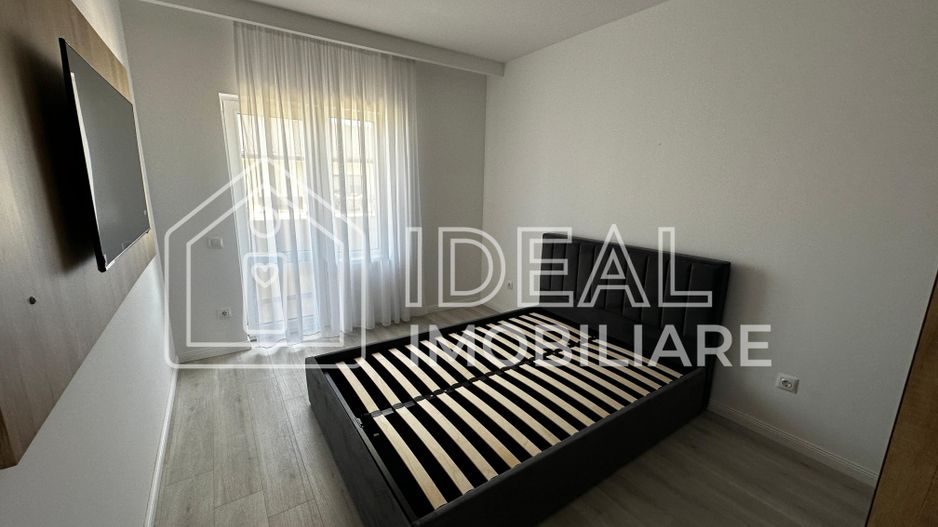 Apartament cu 3 camere și balcon de vânzare ,în zona Doamna Stanca - Poză 5