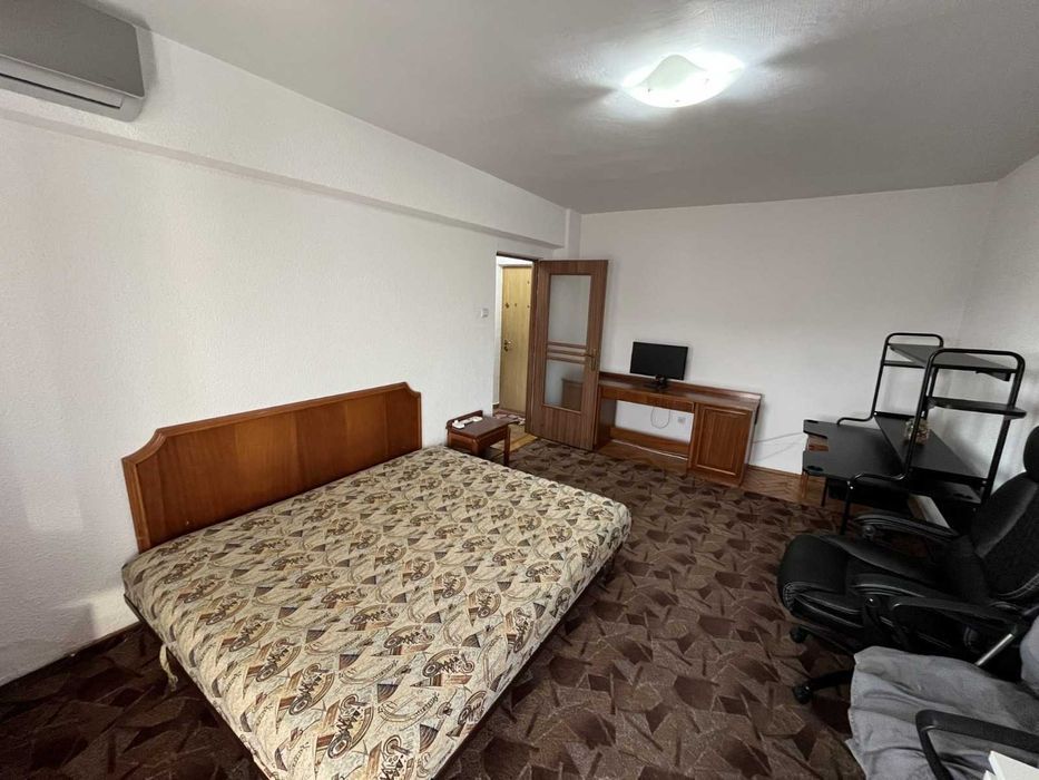 Apartament cu 3 Camere, decomandat  Cetate  Mercur  2 bai,boxa - Poză 2