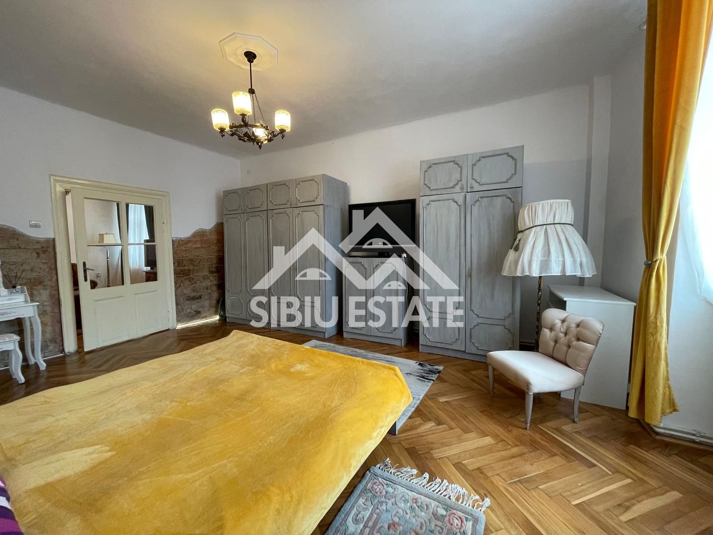 Apartament de vanzare cu 2 camere Zona- Centrul Istoric - Poză 18
