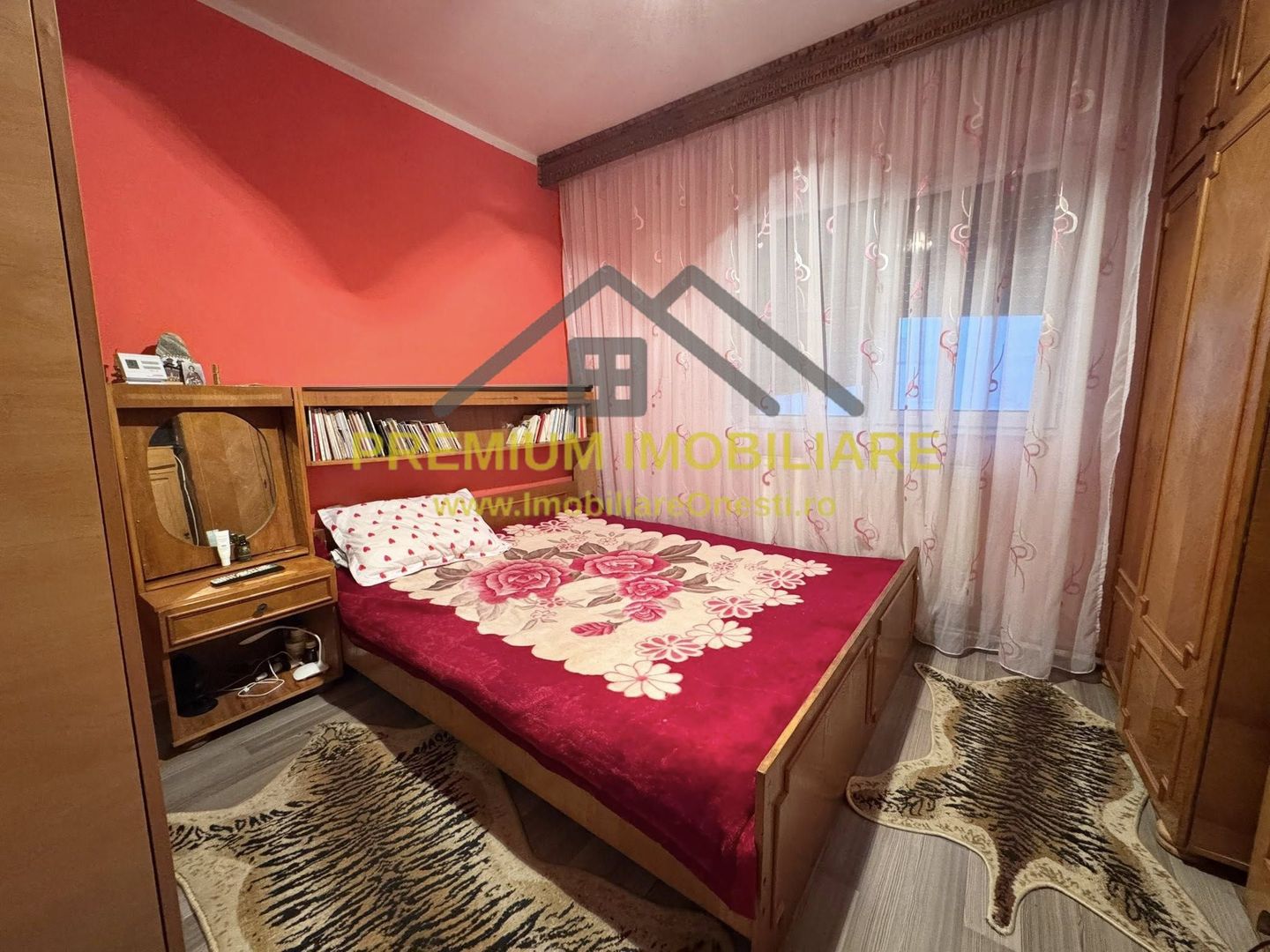 Apartament 4 Camere de vânzare în Onești - Poză 2