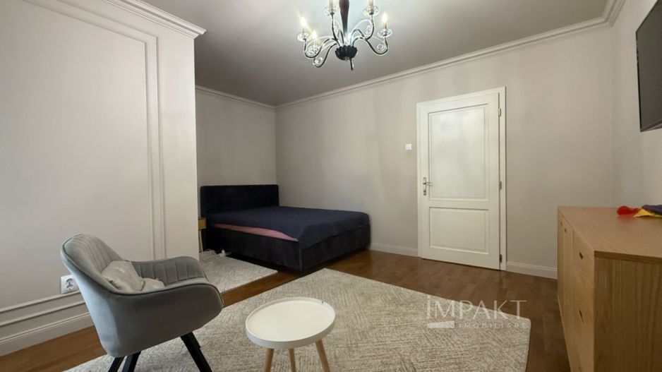 Apartament modern la vila cu gradina si teren 263mp aproape de centru - Poză 17