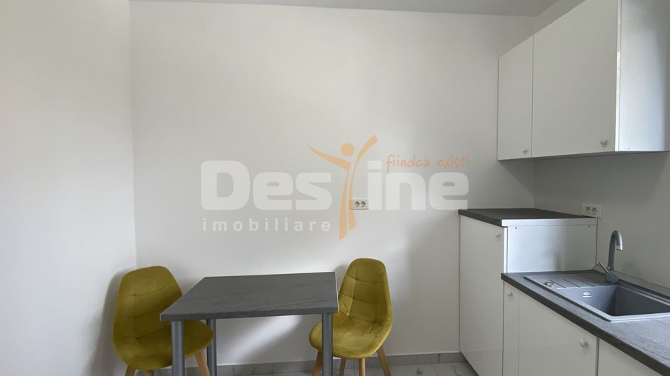Garsoniera lux cu balcon si loc de parcare inclus,  cu bariera, Coresi - Poză 6