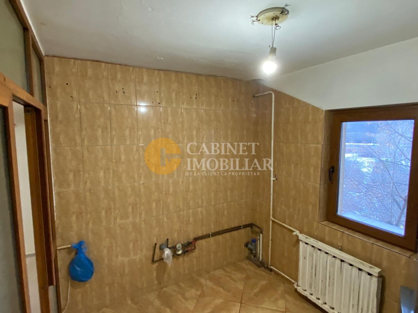 4 Camere Decomandat - Nicolina - Cug - Etaj 3 - Bloc 1986 - Poză 9