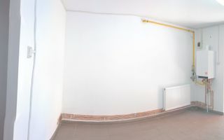 Spațiu comercial central cu gaz și acces stradal - Poză 2