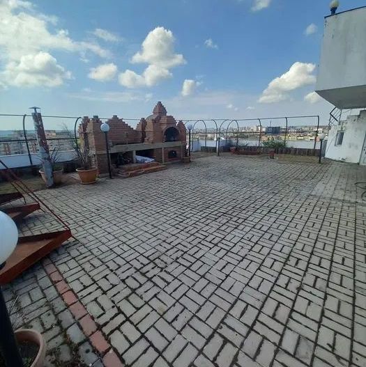 PENTHOUSE KM 0 CRAIOVA | VEDERE PANORAMICA | 317 MP UTILI | PISCINĂ PRIVATĂ | 761 MP SUPRAFATA TOTALA - Poză 1