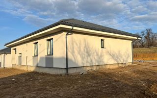 Casa de vanzare Satu Nou de Jos cu priveliste - zona retrasa - Poză 4