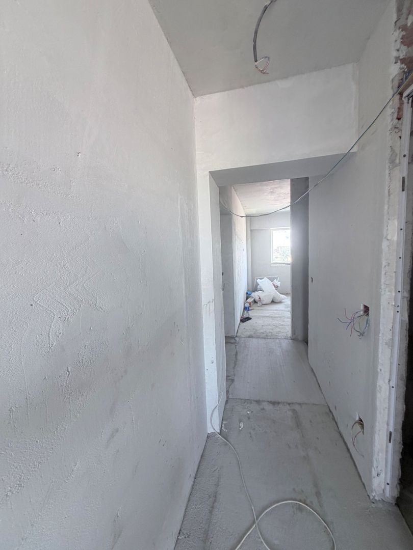 APARTAMENT SPATIOS CU VEDERE PE 2 PARTI - Poză 9