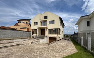 Casa individuala | Pensiune | 560 mp | 1450 mp teren | Cetate - Poză 1